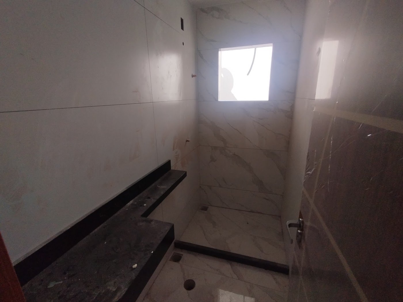 Casa à venda com 3 quartos, 1 suíte, 2 vagas e 200m² no Extensão do Bosque, Rio das Ostras (RJ) — foto 8 de 8