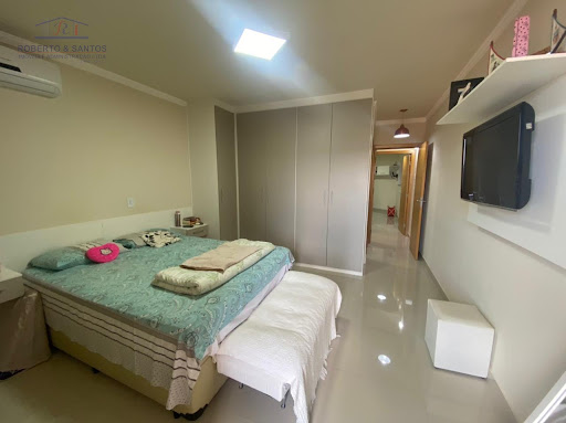 Suite 01