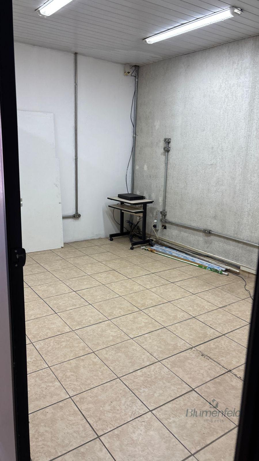 Comercial à venda com 2 banheiros e 125m² no Vila Virginia, Itaquaquecetuba (SP) — foto 10 de 12