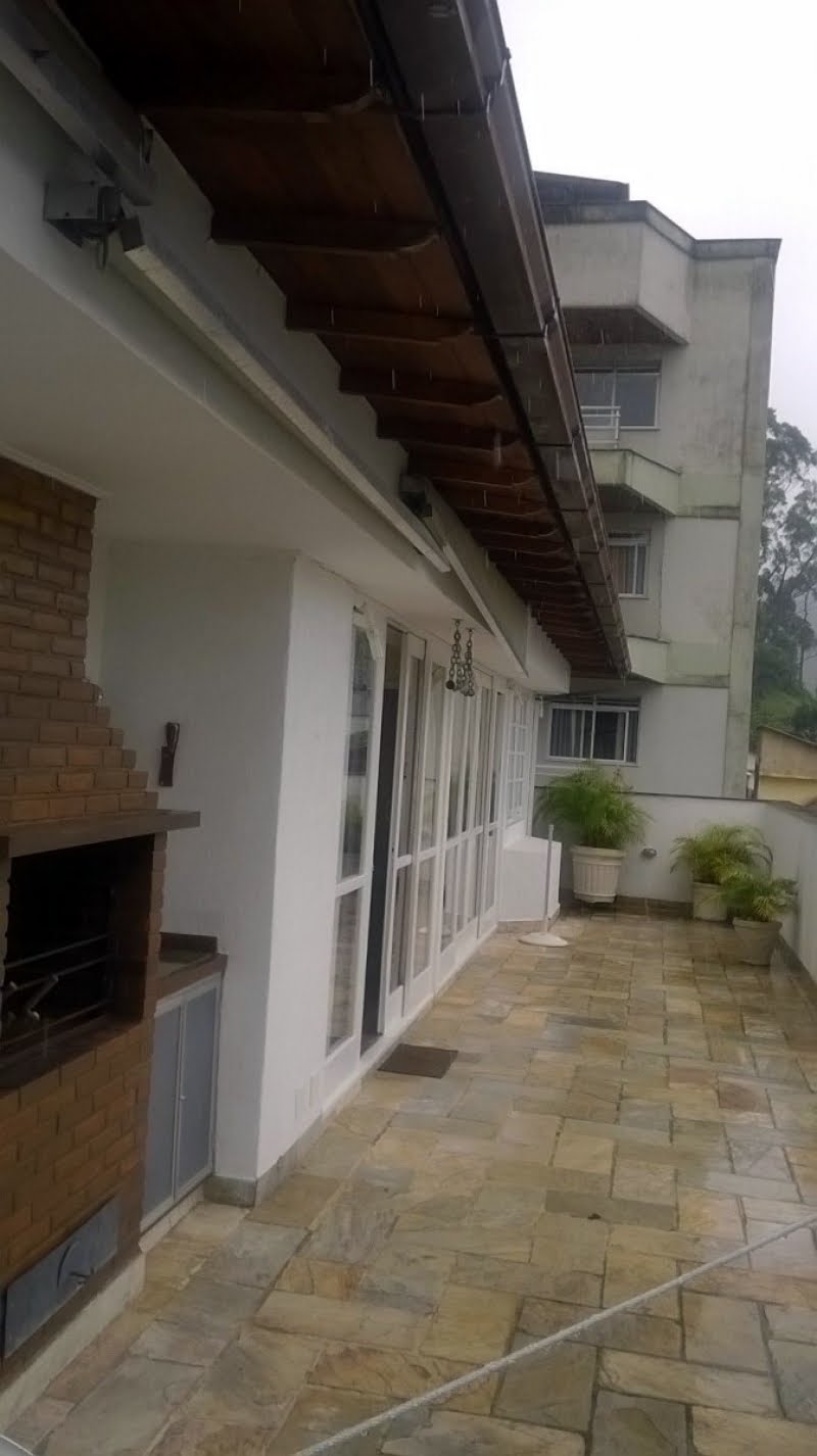 Apartamento à venda com 3 quartos, 1 suíte e 2 vagas no Bingen, Petrópolis (RJ) — foto 7 de 9
