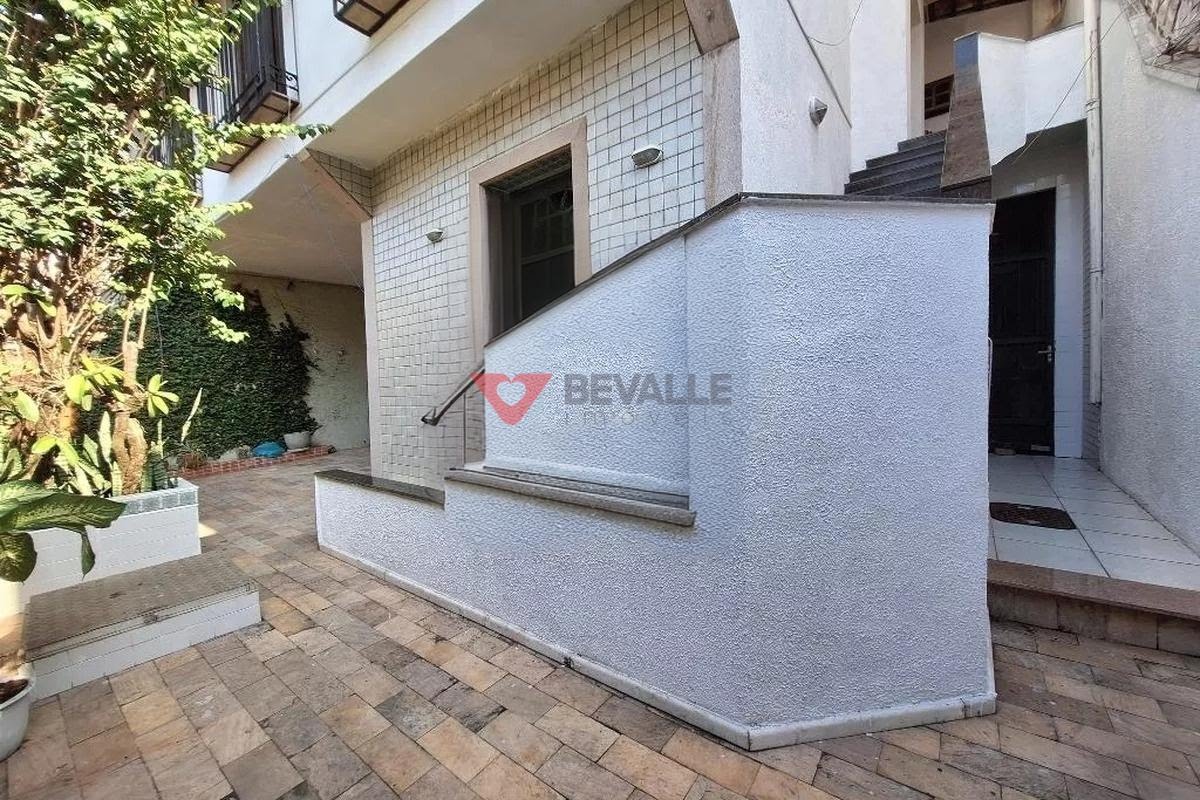 Casa à venda com 5 quartos, 2 suítes, 2 vagas e 250m² no Humaitá, Rio de Janeiro (RJ) — foto 27 de 29
