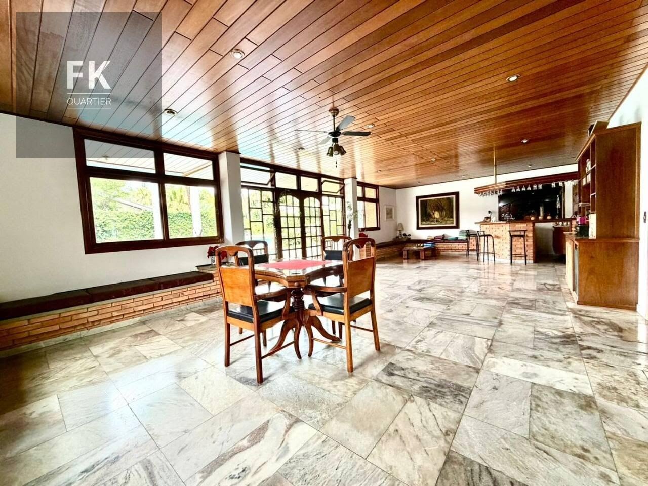 Casa à venda com 4 quartos, 4 suítes, 4 vagas e 675m² no Alphaville Residencial Um, Barueri (SP) — foto 9 de 19