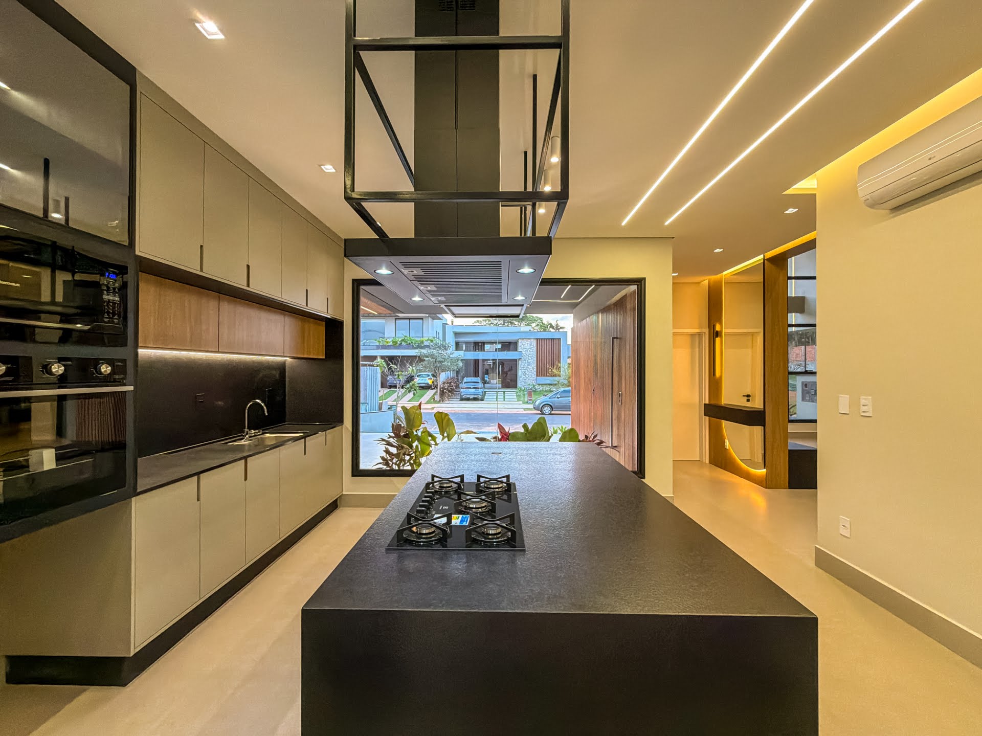 Casa à venda com 3 quartos, 3 suítes, 4 vagas e 213m² no Sapezal, Indaiatuba (SP) — foto 8 de 30