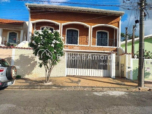 Casa, 3 quartos, 297 m² - Foto 1