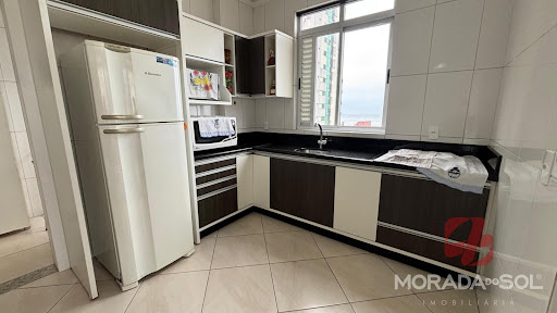 Apartamento em Meia Praia  -  Itapema