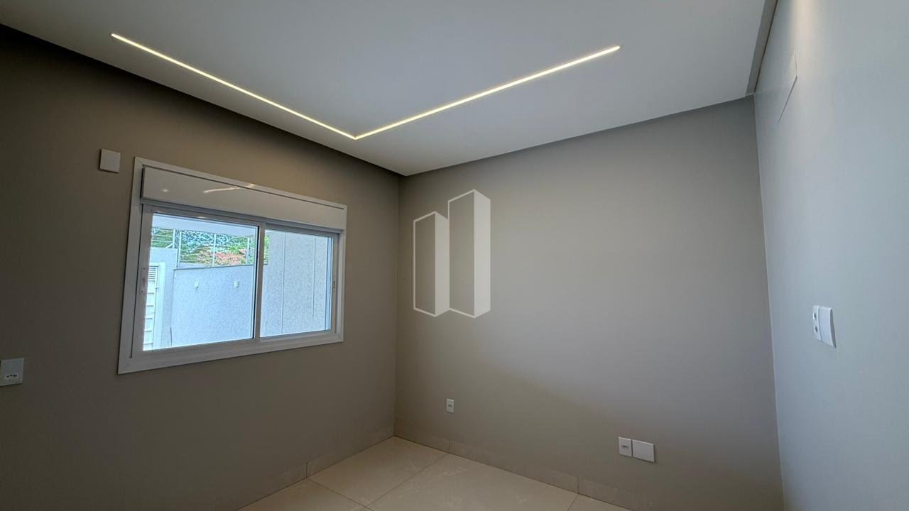 Casa à venda com 4 quartos, 4 suítes, 4 vagas e 207m² no Jardim Europa, Goiânia (GO) — foto 27 de 30