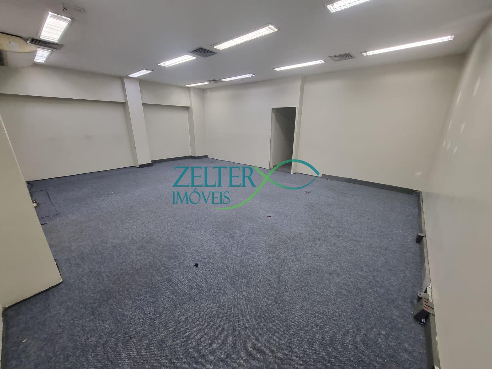 Comercial para alugar com 4 banheiros e 850m² no Penha, Rio de Janeiro (RJ) — foto 19 de 30
