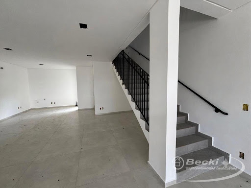 Sala para alugar no bairro Anita Garibaldi