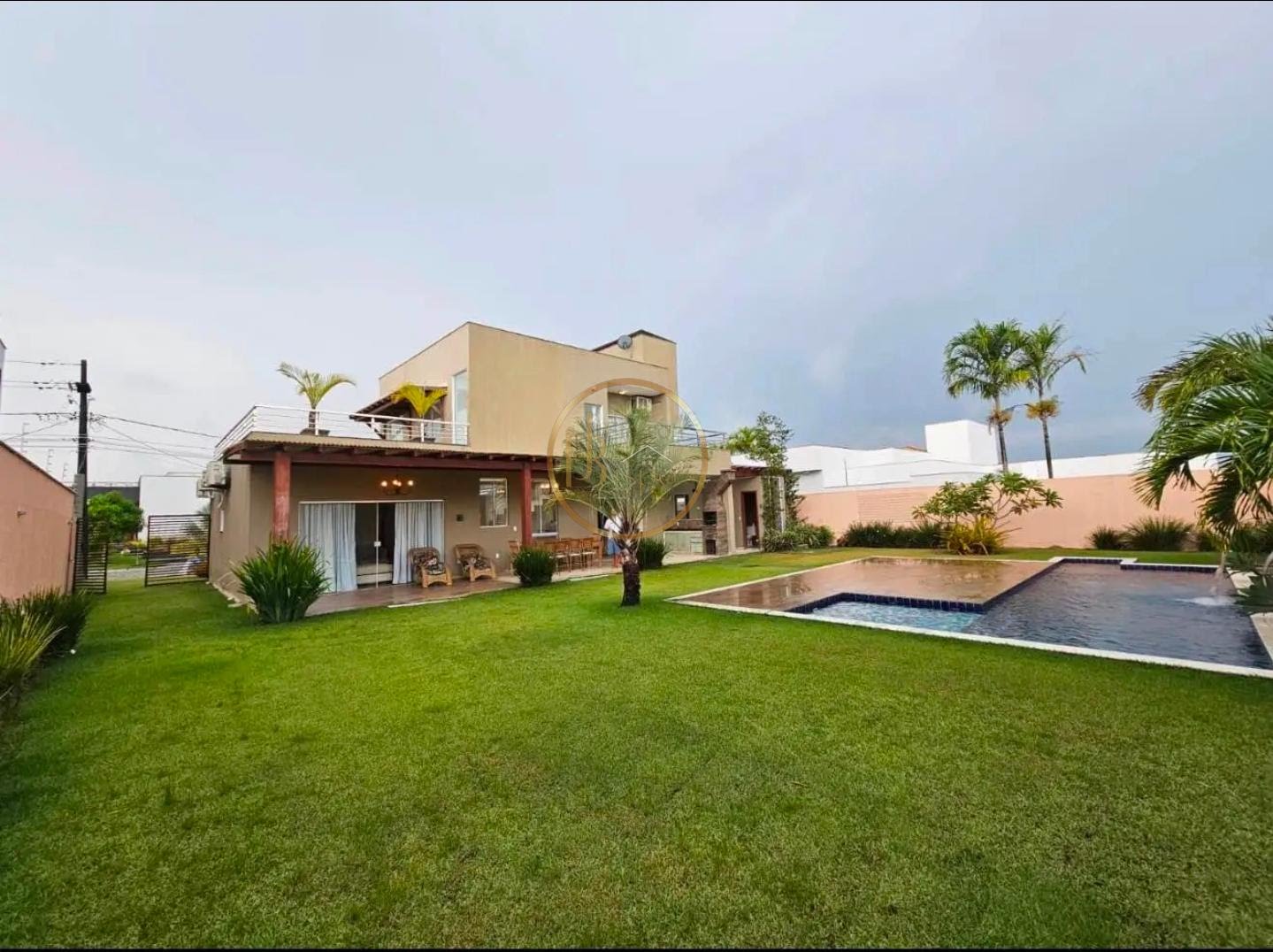 Casa à venda com 4 quartos, 4 suítes, 2 vagas e 300m² no Outeiro São Francisco, Porto Seguro (BA) — foto 2 de 11