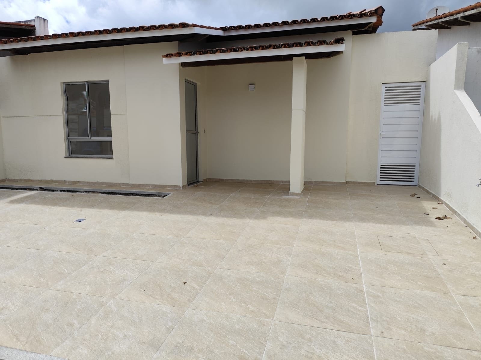 Casa à venda com 3 quartos, 1 suíte, 2 vagas e 70m² no Sim, Feira de Santana (BA) — foto 2 de 14