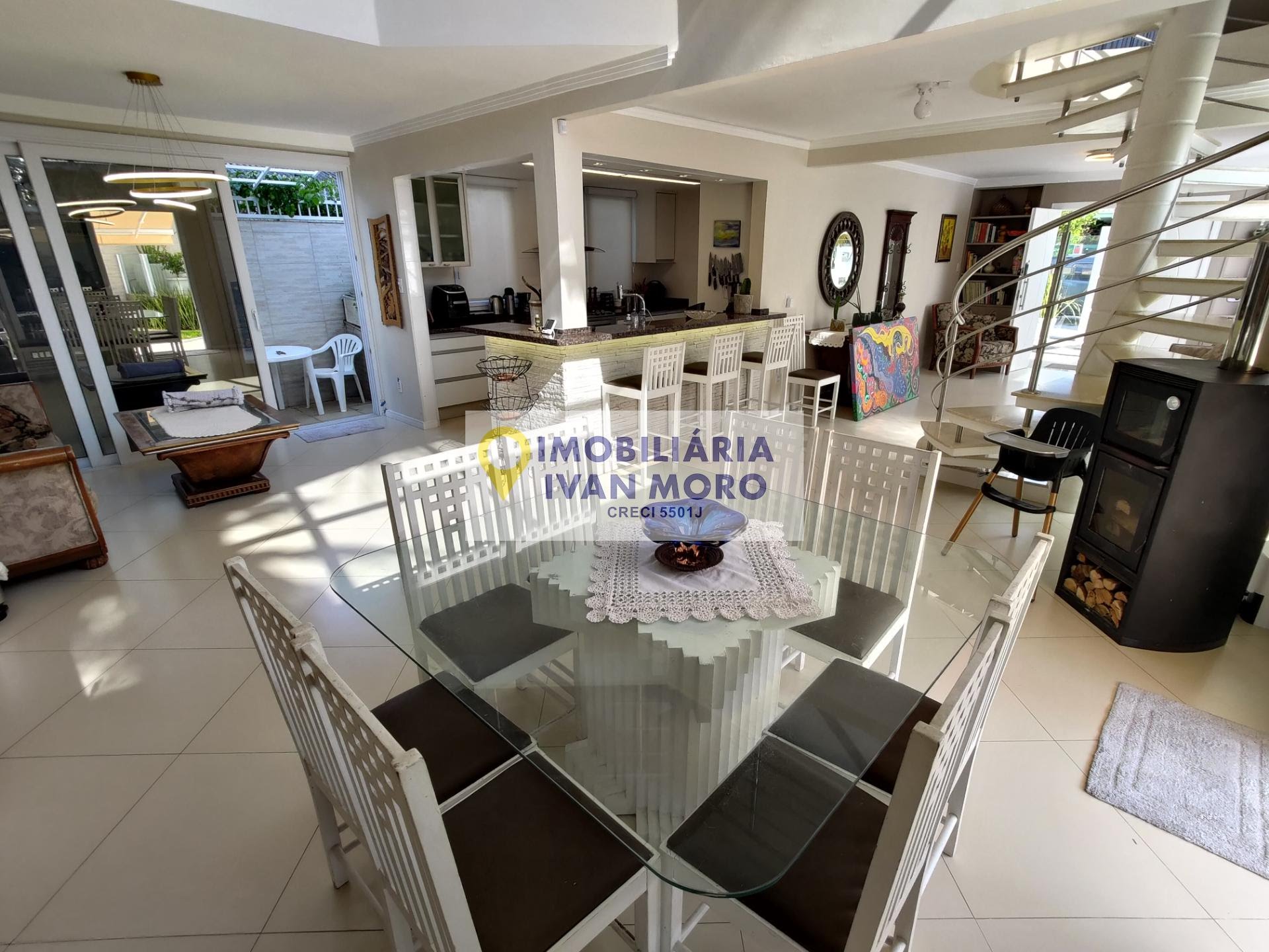 Casa para alugar com 5 quartos, 3 suítes e 1 vaga no Daniela, Florianópolis (SC) — foto 12 de 30
