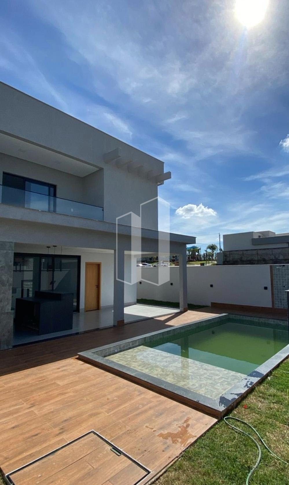 Casa à venda com 4 quartos, 4 suítes e 223m² no Jardins Nápoles, Senador Canedo (GO) — foto 2 de 9