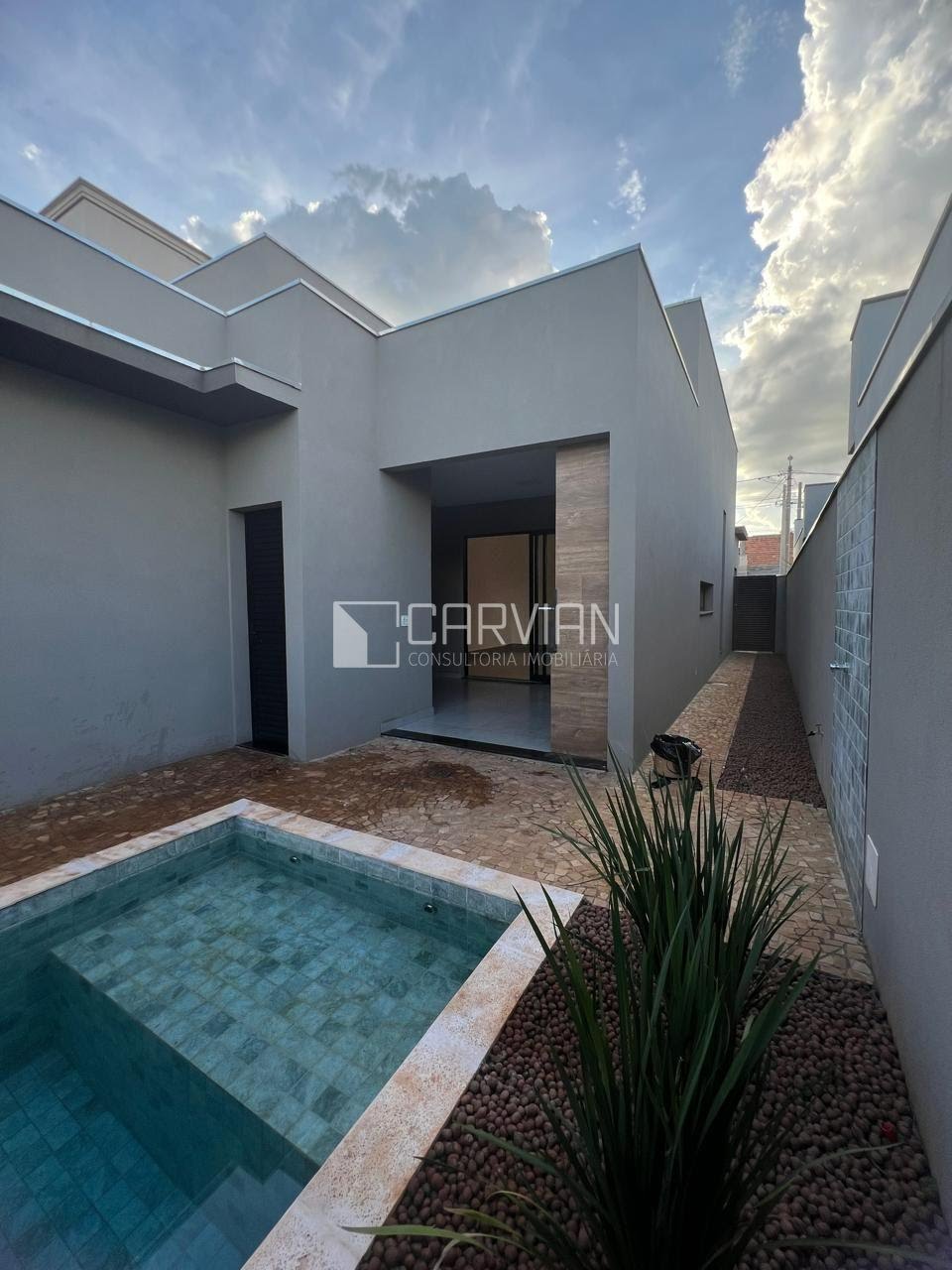 Casa à venda com 3 quartos, 3 suítes e 300m² no Bomfim Paulista, Ribeirão Preto (SP) — foto 23 de 25