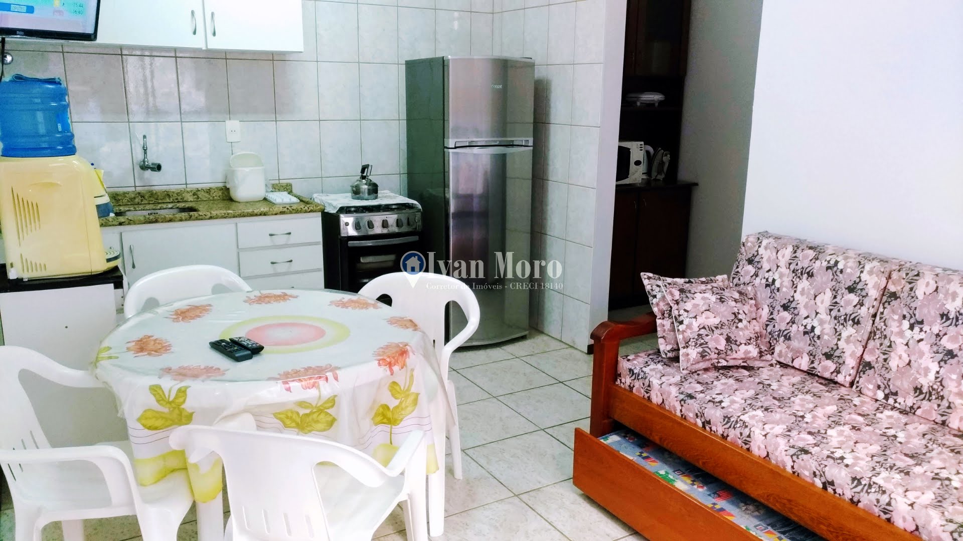 Apartamento para alugar com 2 quartos, 1 banheiro, 1 vaga e 40m² no Daniela, Florianópolis — foto principal