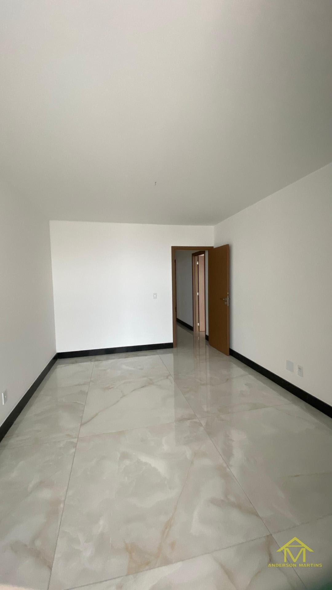 Apartamento à venda com 4 quartos, 6 banheiros, 3 vagas e 250m² no Praia da Costa, Vila Velha (ES) — foto 18 de 20