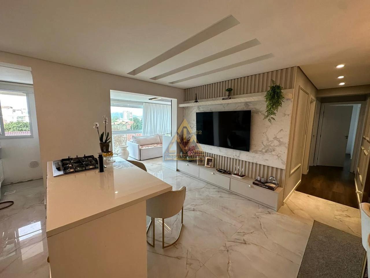 Apartamento à venda com 3 quartos, 2 banheiros, 1 vaga e 91m² no Centro, Penha — foto principal