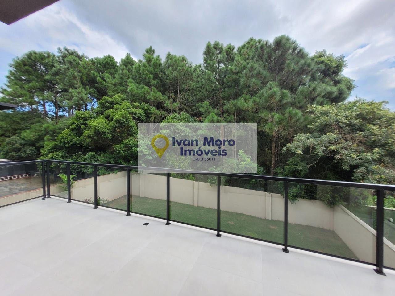 Casa à venda com 4 quartos, 3 suítes, 4 vagas e 270m² no São João do Rio Vermelho, Florianópolis (SC) — foto 17 de 27