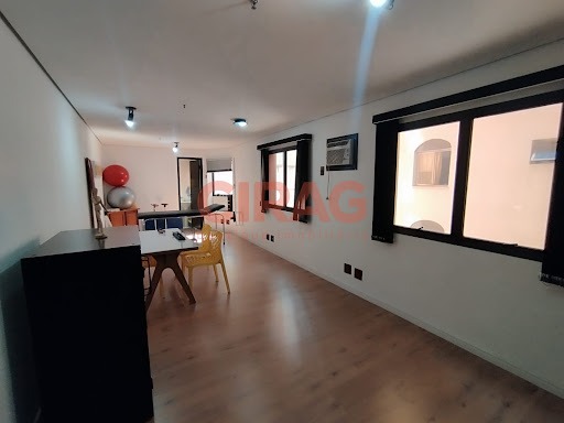 Investimento Inteligente na Bela Vista: Sala Comercial Espaçosa e Estrategicamente Localizada!