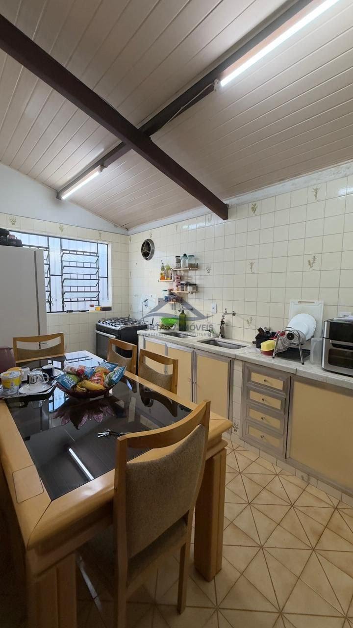 Casa à venda com 5 quartos, 1 suíte, 5 vagas e 360m² no São Cristovao, Sete Lagoas (MG) — foto 8 de 17
