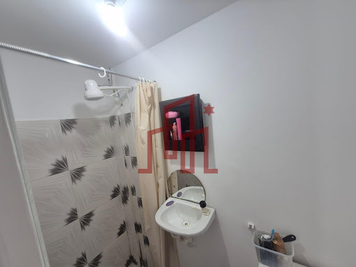 Casa no Recreio dos Bandeirantes, RJ: 40m², 2 quartos, 2 banheiros. Venda R$138mil ou aluguel R$1.800!