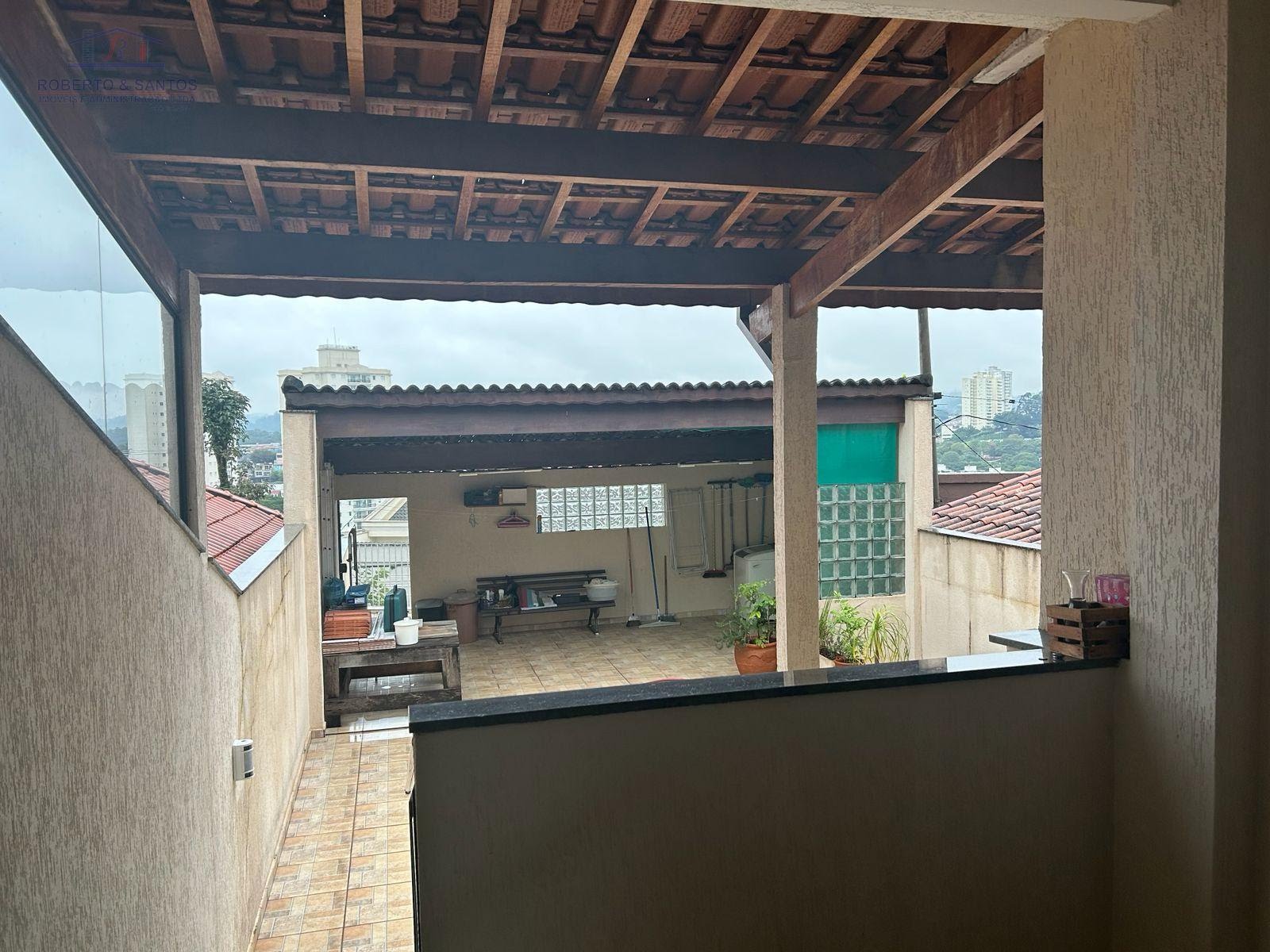 Vista da área de lazer e quintal