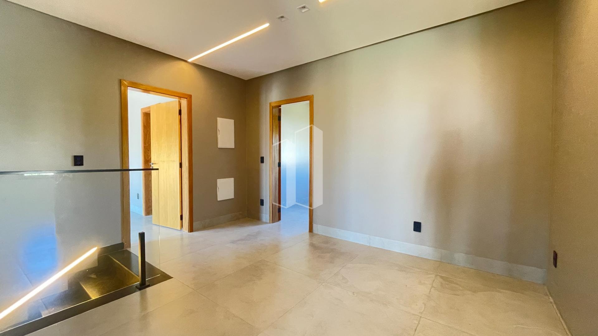 Casa à venda com 4 quartos, 4 suítes, 4 vagas e 283m² no Jardins França, Goiânia (GO) — foto 18 de 28