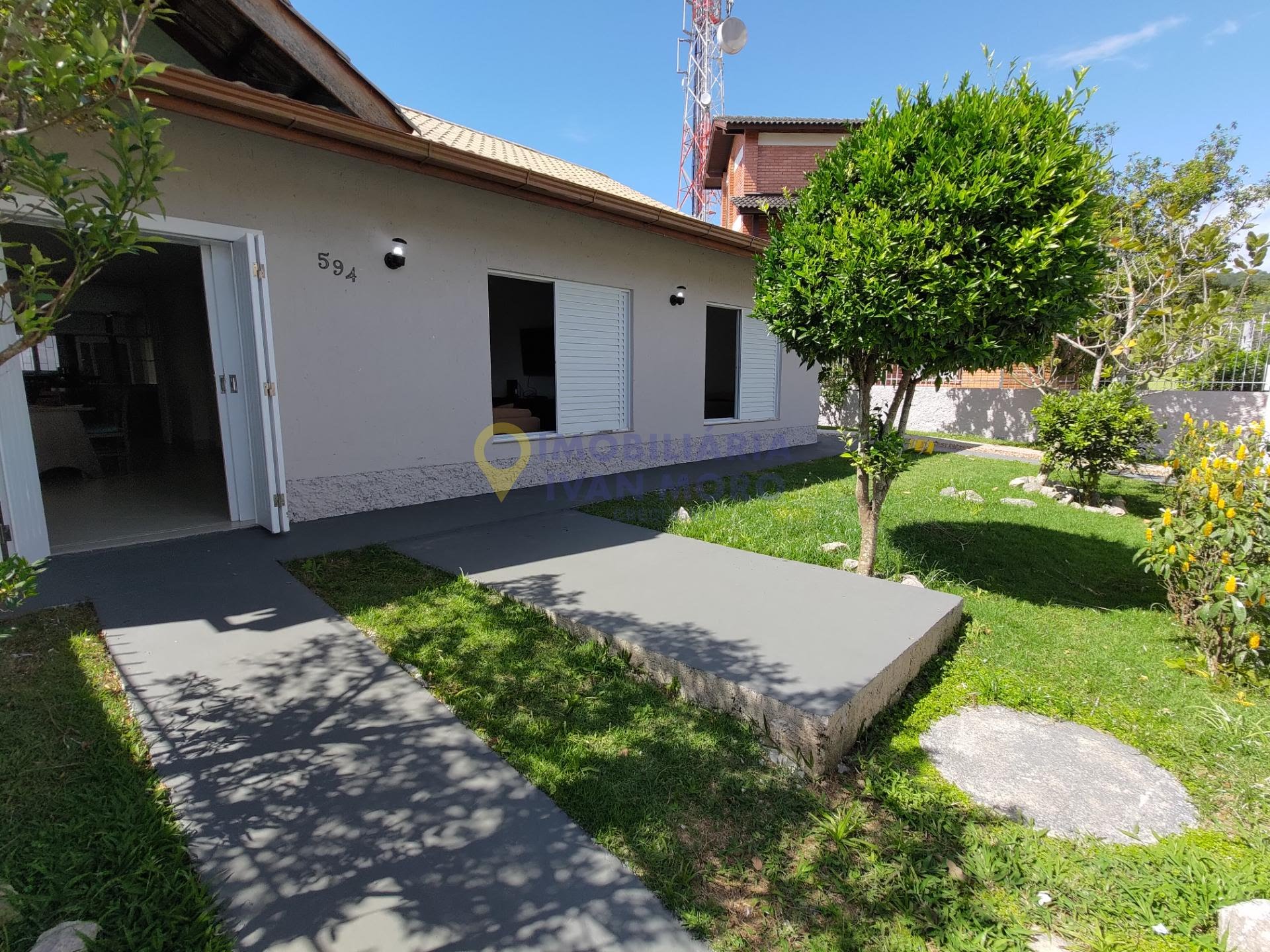 Casa para alugar com 3 quartos, 1 suíte e 3 vagas no Daniela, Florianópolis (SC) — foto 5 de 30