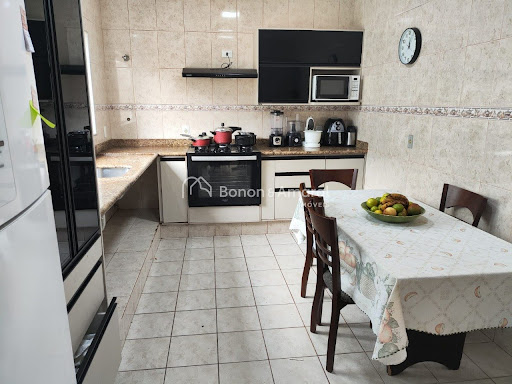 Casa, 3 quartos, 200 m² - Foto 11