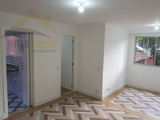 Apartamento em Jardim Celeste  -  São Paulo