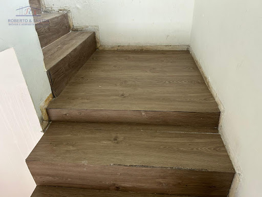 Escadas de acesso aos dormitórios