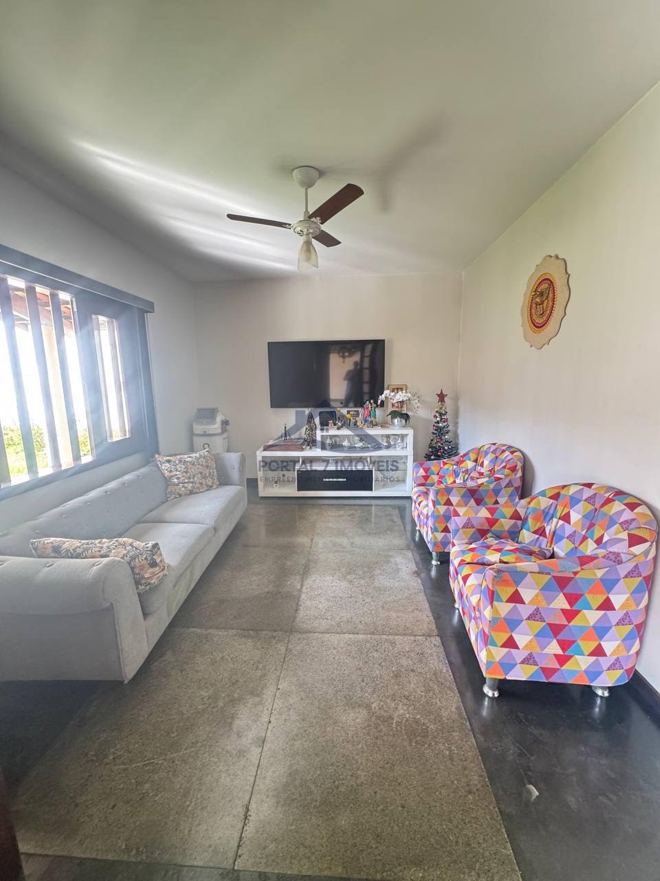 Casa à venda com 3 quartos, 1 suíte, 4 vagas e 360m² no Jardim Arizona, Sete Lagoas (MG) — foto 3 de 16