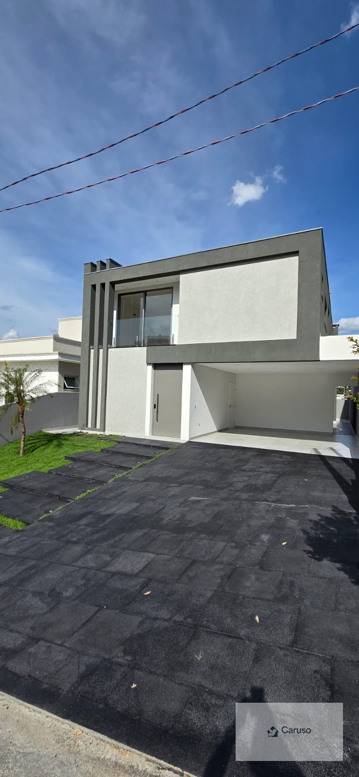 Casa à venda com 4 vagas e 300m² no Condomínio Real Park, Arujá — foto principal