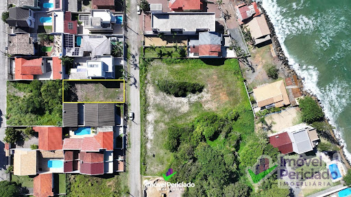 Terreno à Venda em Itapema do Norte, Itapoá por R$680.000