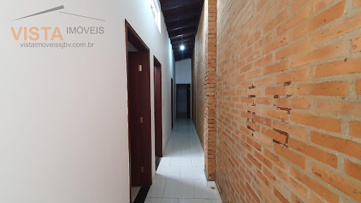 CORREDOR DE ACESSO AOS DORMITÓRIOS