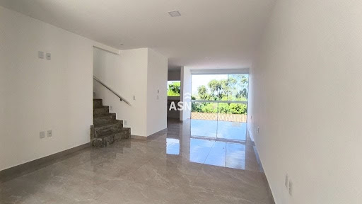 Casa em Colinas  -  Rio das Ostras
