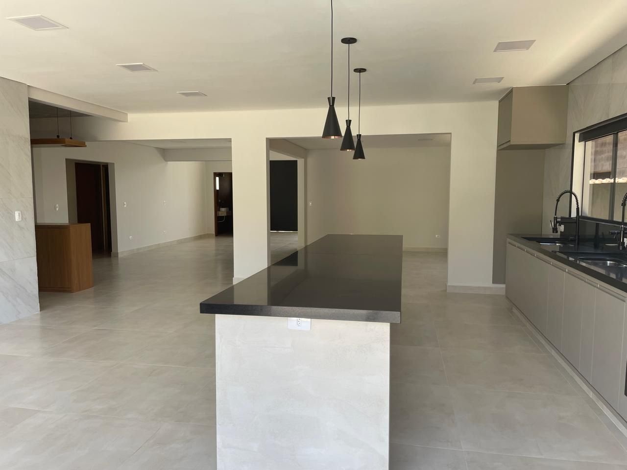 Casa à venda com 3 quartos, 5 banheiros, 3 vagas e 300m² no Jardim Carolina, Ubatuba (SP) — foto 18 de 24