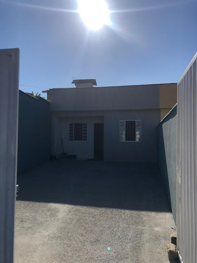 Casa 03 Dorm. e 04 Vagas em Condomínio Sarzedo  -  Sarzedo