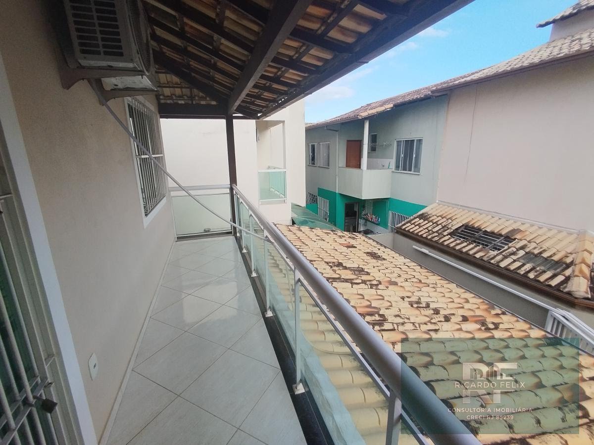 Casa à venda com 3 quartos, 2 suítes, 2 vagas e 150m² no Jardim Mariléa, Rio das Ostras (RJ) — foto 9 de 28