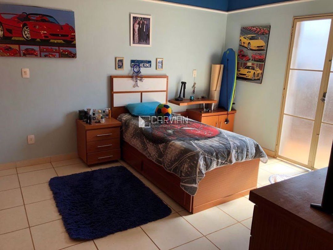 Casa à venda com 4 quartos, 1 suíte, 4 vagas e 335m² no Jardim Califórnia, Ribeirão Preto (SP) — foto 15 de 24