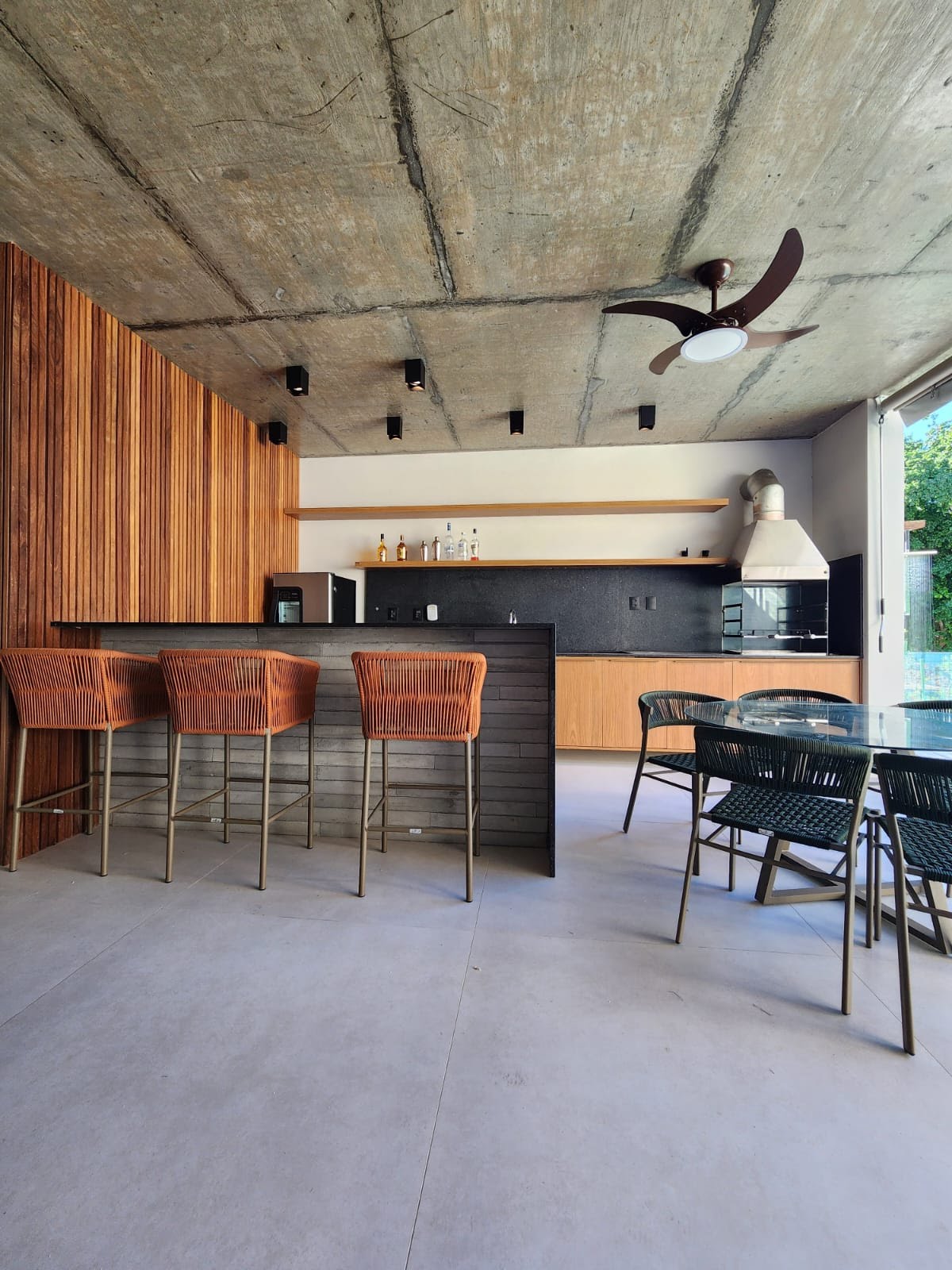 Casa à venda com 6 quartos, 6 suítes, 4 vagas e 504m² no Guarajuba, Camaçari (BA) — foto 15 de 30