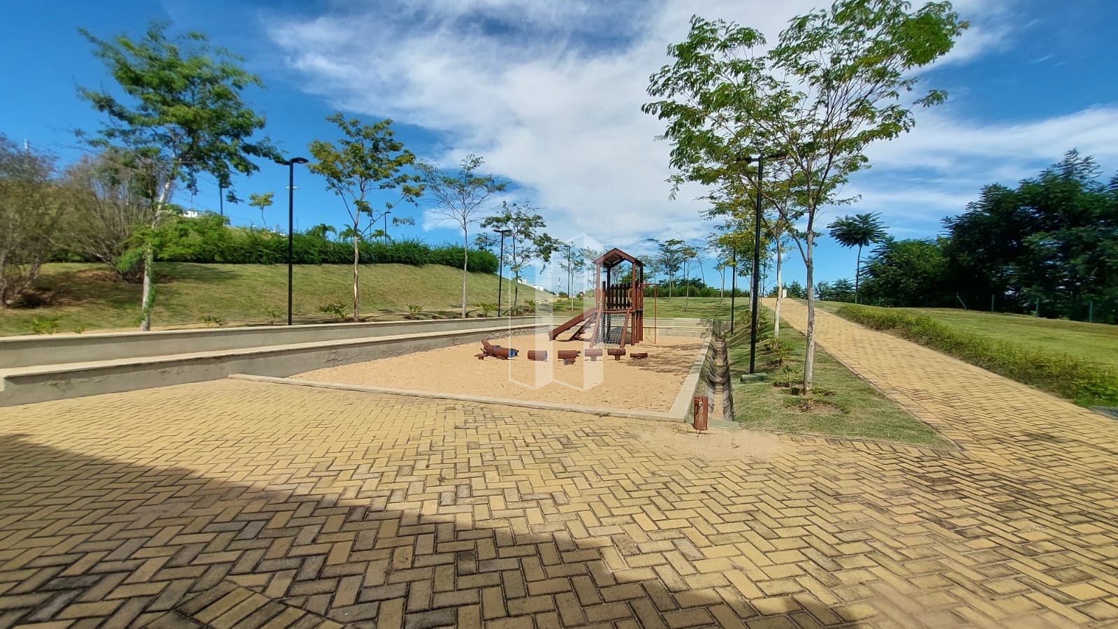 Terreno à venda com 300m² de terreno no Jardins Porto, Senador Canedo (GO) — foto 16 de 20
