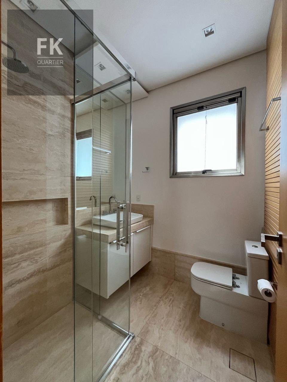 Casa à venda com 4 quartos, 4 suítes, 6 vagas e 575m² no Tamboré, Barueri (SP) — foto 16 de 25