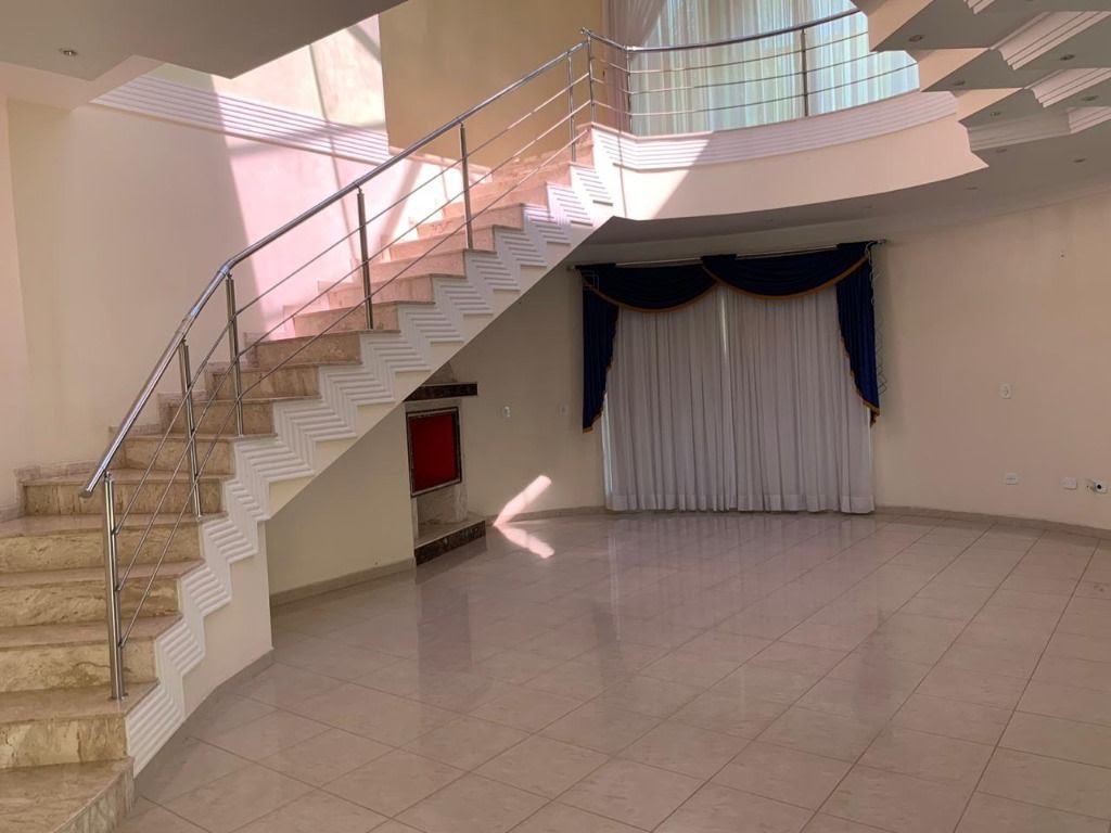 Casa à venda com 4 quartos, 4 suítes, 8 vagas e 400m² no Arujázinho I, II e III, Arujá (SP) — foto 4 de 30