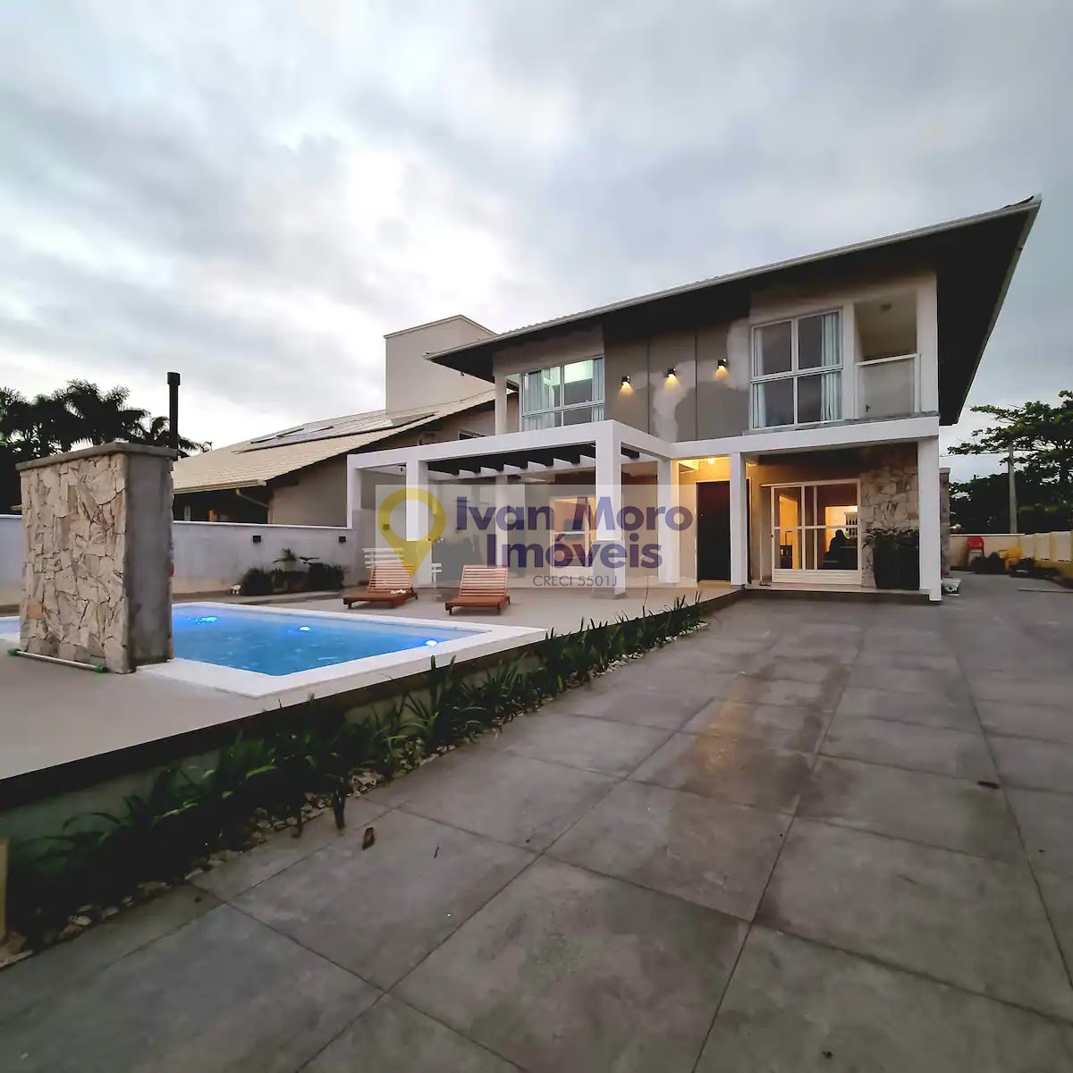 Casa para alugar com 7 quartos, 5 banheiros, 4 vagas e 350m² no Daniela, Florianópolis (SC) — foto 15 de 30