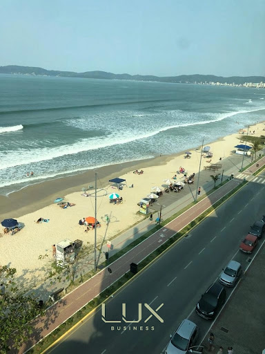 Apartamento frente mar no Centro  -  Itapema