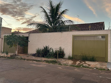 Casa com 4 Quartos, Piscina e Espaço Gourmet para Locação no Giocondo Orsi.