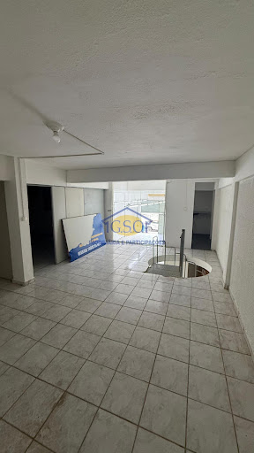 Loja/Salão em Parque Residencial Laranjeiras - Serra, ES