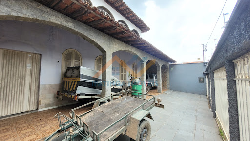 Casa à venda em Imbaúbas, Ipatinga | 243m², 6 dorms