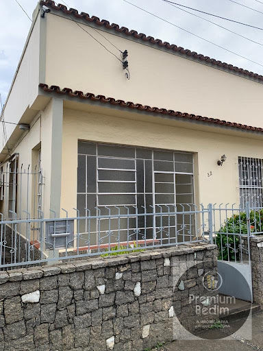 Casa 03 QTS em Centro  -  Campos dos Goytacazes