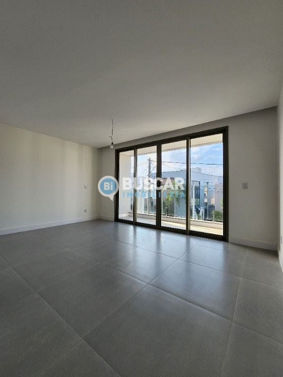 Casa à venda com 4 quartos, 4 suítes, 2 vagas e 252m² no Papagaio, Feira de Santana (BA) — foto 13 de 17